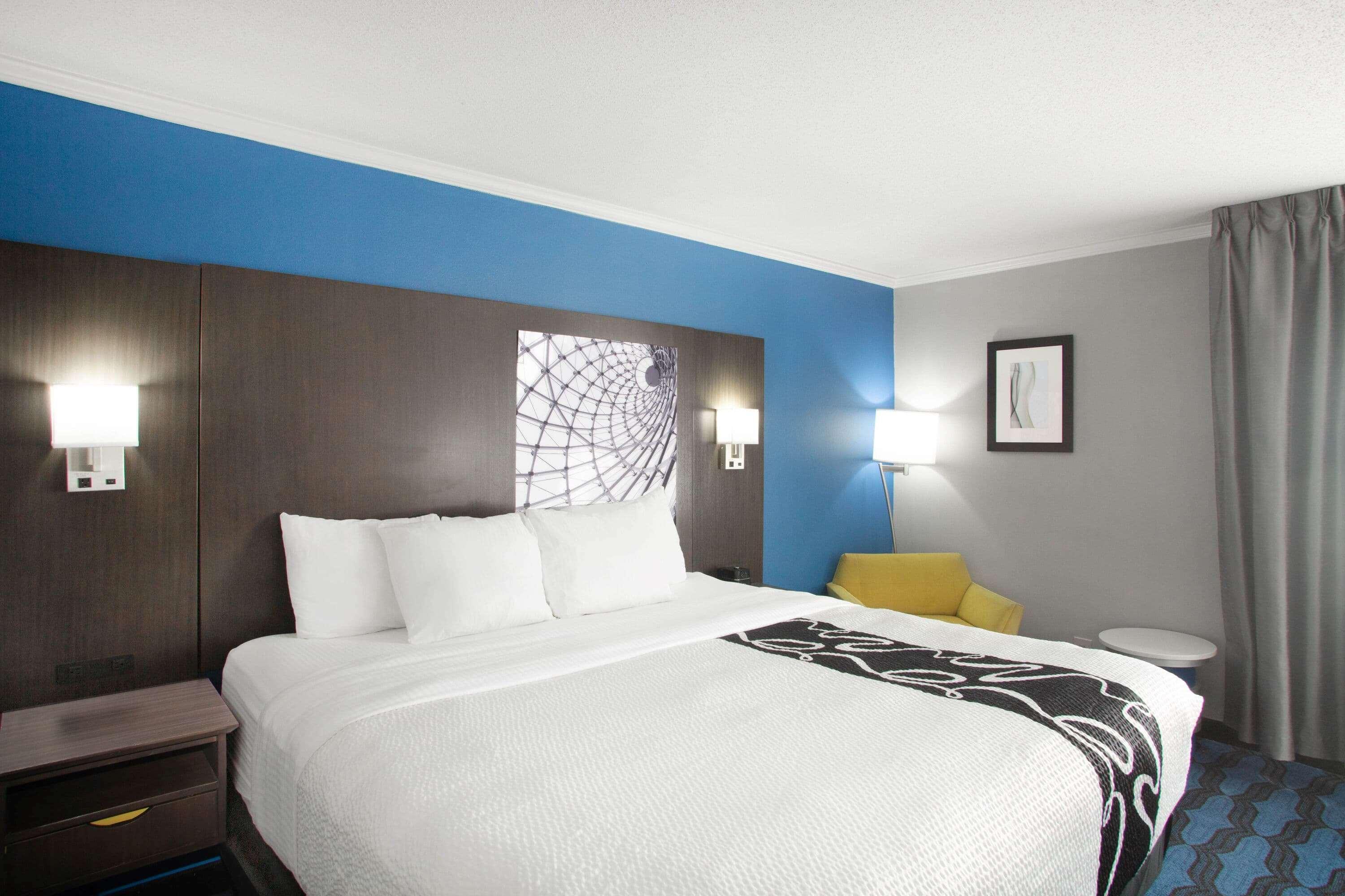 La Quinta Inn By Wyndham St. Louis Hazelwood - Airport North Exterior photo