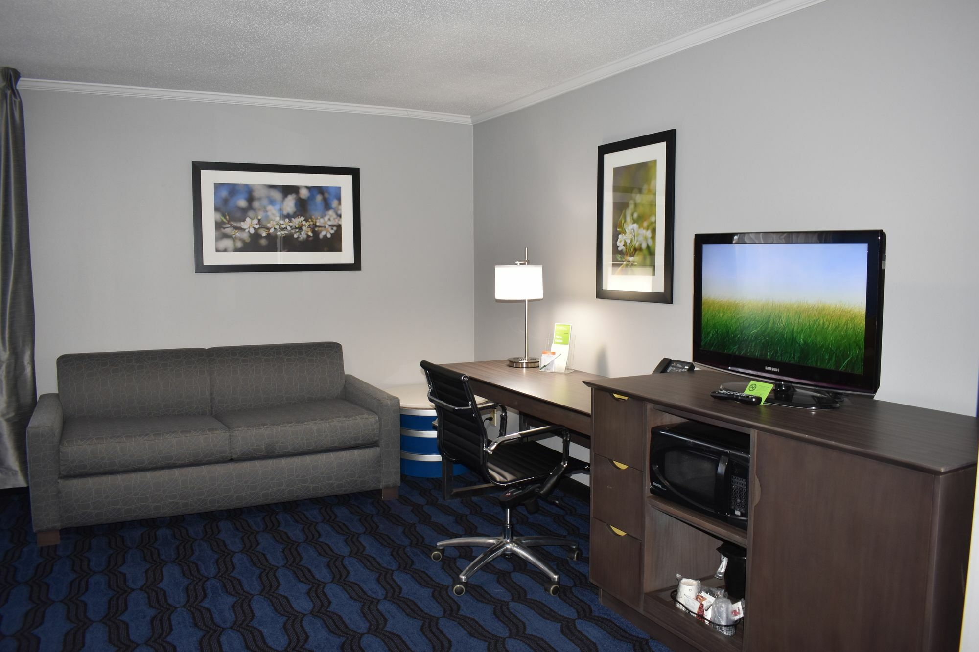 La Quinta Inn By Wyndham St. Louis Hazelwood - Airport North Exterior photo