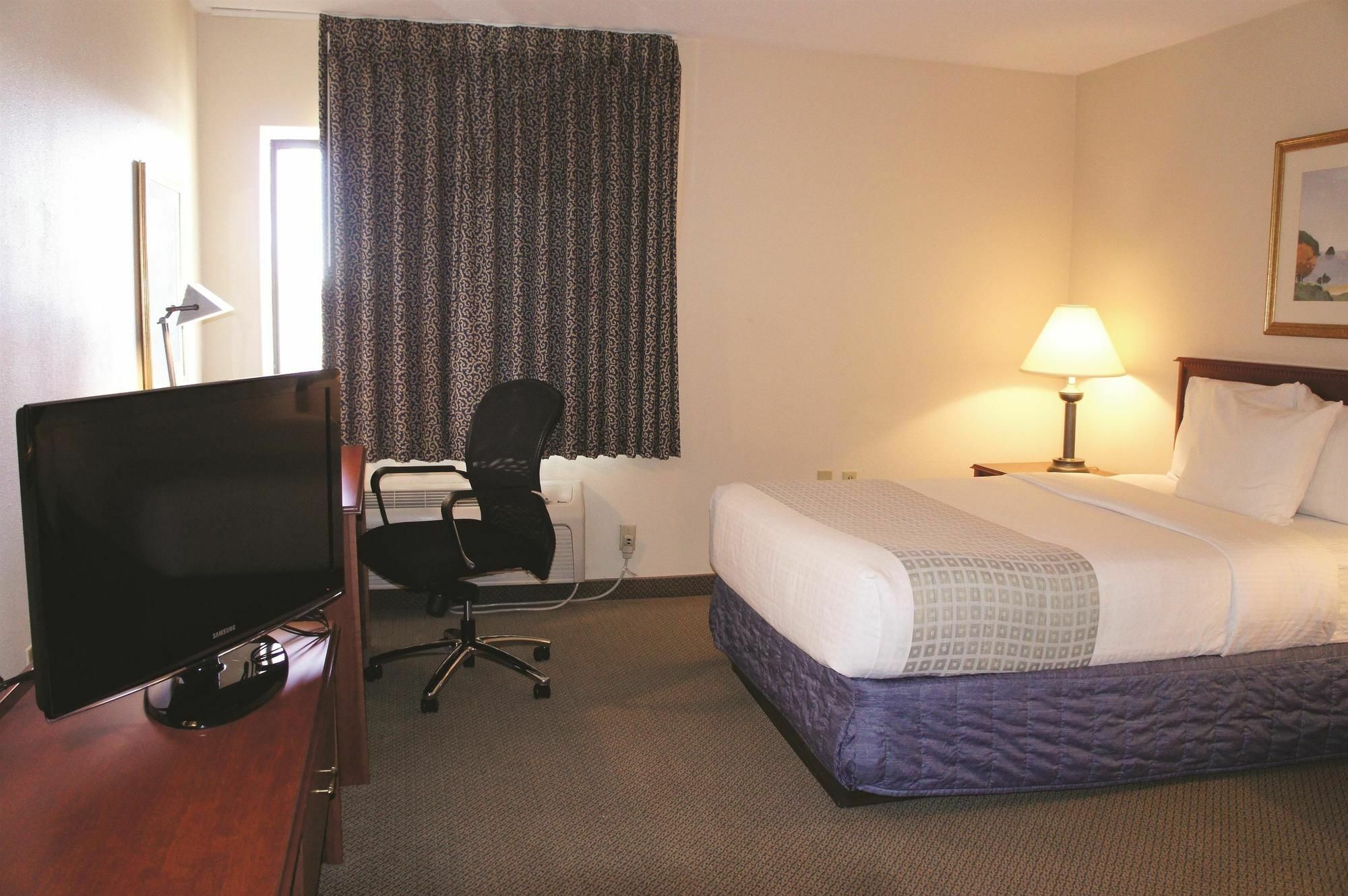 La Quinta Inn By Wyndham St. Louis Hazelwood - Airport North Exterior photo
